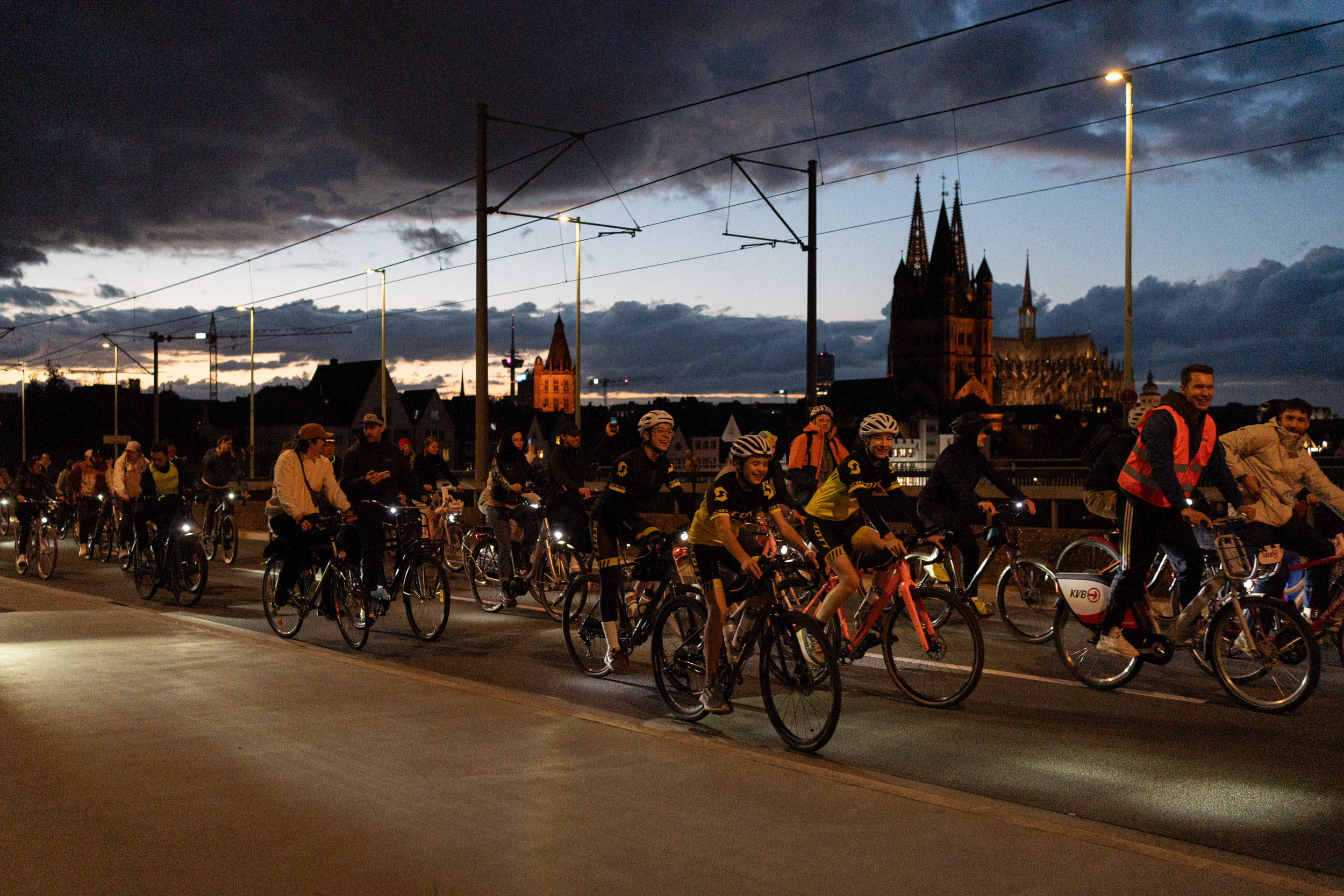 1.000 demonstrieren für den Radverkehr